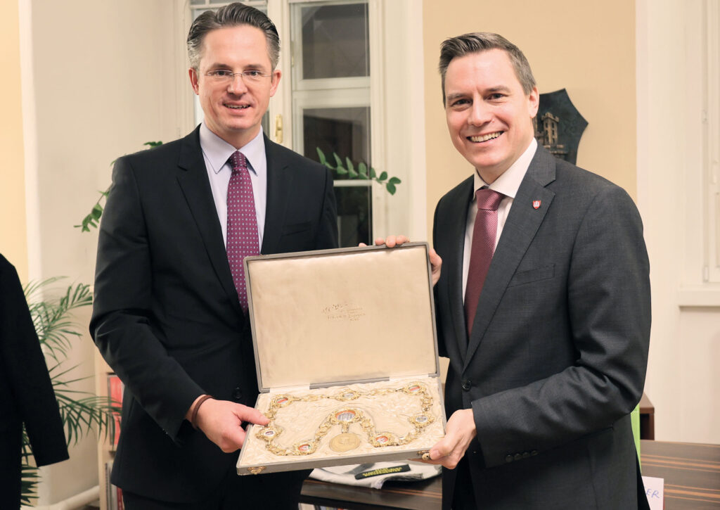 Festakt zur Amtsübergabe